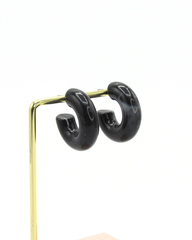 Aretes Candongas Resina Negro Marmoleadas
