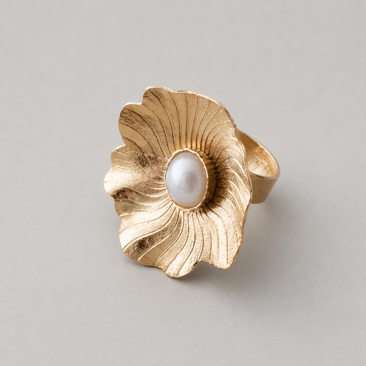 Anillo flor perla florecer - Bambú Rosa Joyas y Accesorios 
