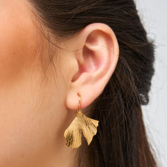 Aretes Gancho Cola De Sirena Mini Dorado