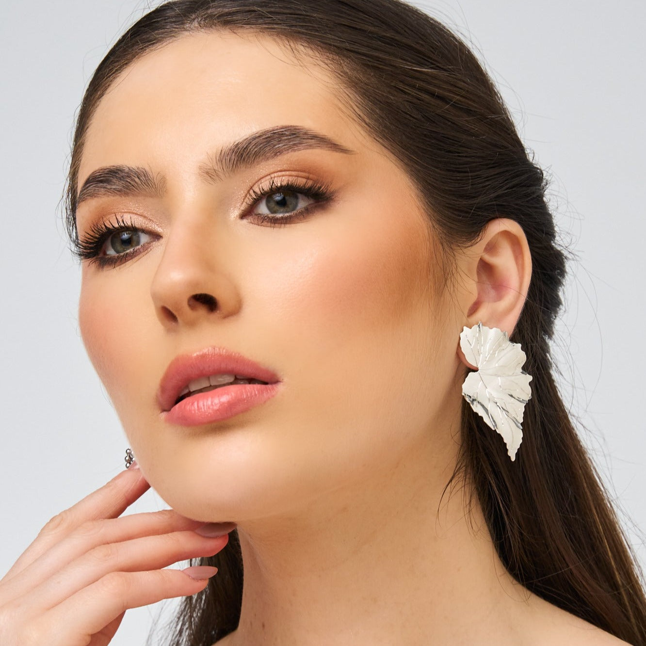 Aretes Maxi Topos Abanico Media Hoja Plateada