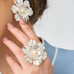 Anillo Flor Perla Primavera Plateado