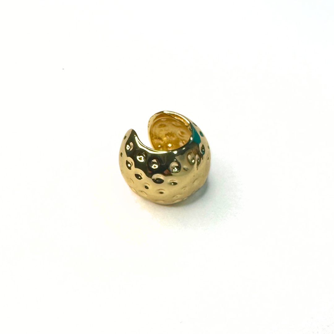 Ear Cuff Textura Conexión Dorado