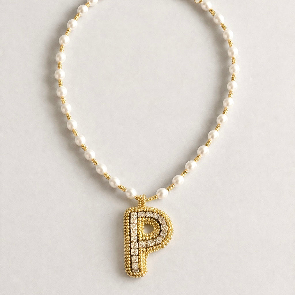 Collar Inicial tejida dorado - Bambú Rosa Joyas y Accesorios 