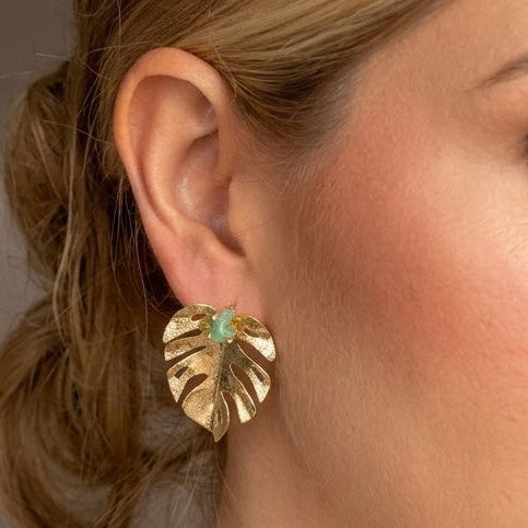Aretes hoja Balazo esmeralda florecer - Bambú Rosa Joyas y Accesorios 