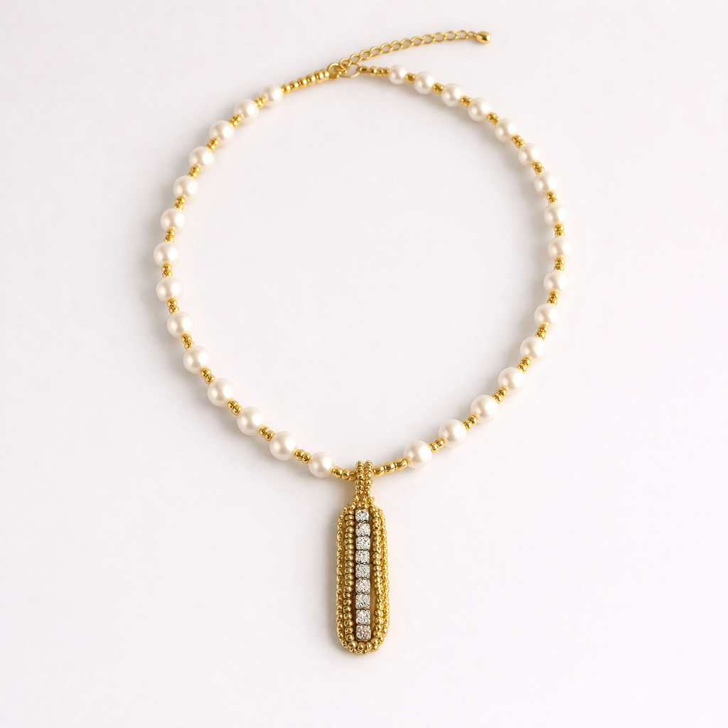 Collar Inicial tejida dorado - Bambú Rosa Joyas y Accesorios 