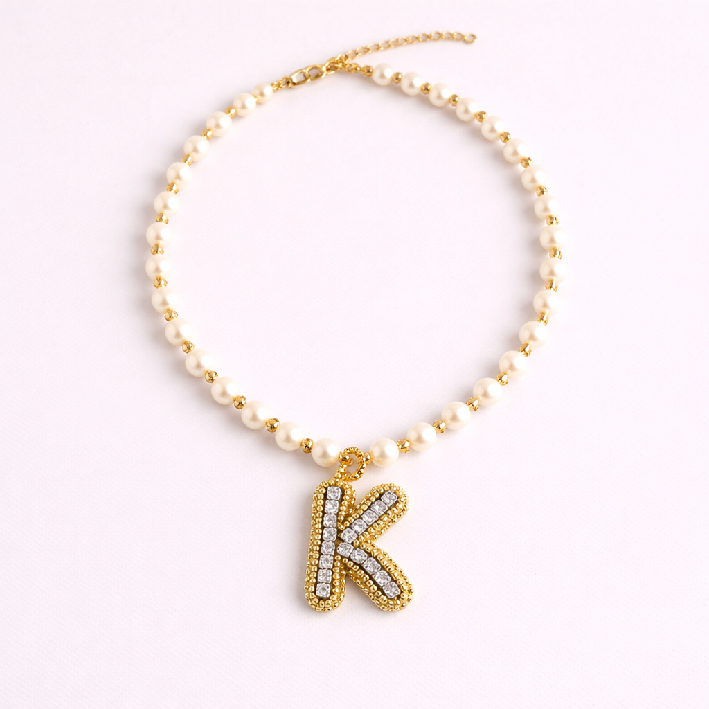 Collar Inicial tejida dorado - Bambú Rosa Joyas y Accesorios 