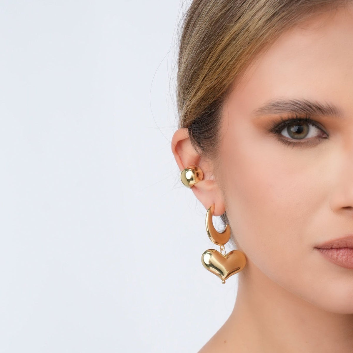 Set Aretes + Ear Cuff Corazones y esfera Dorado