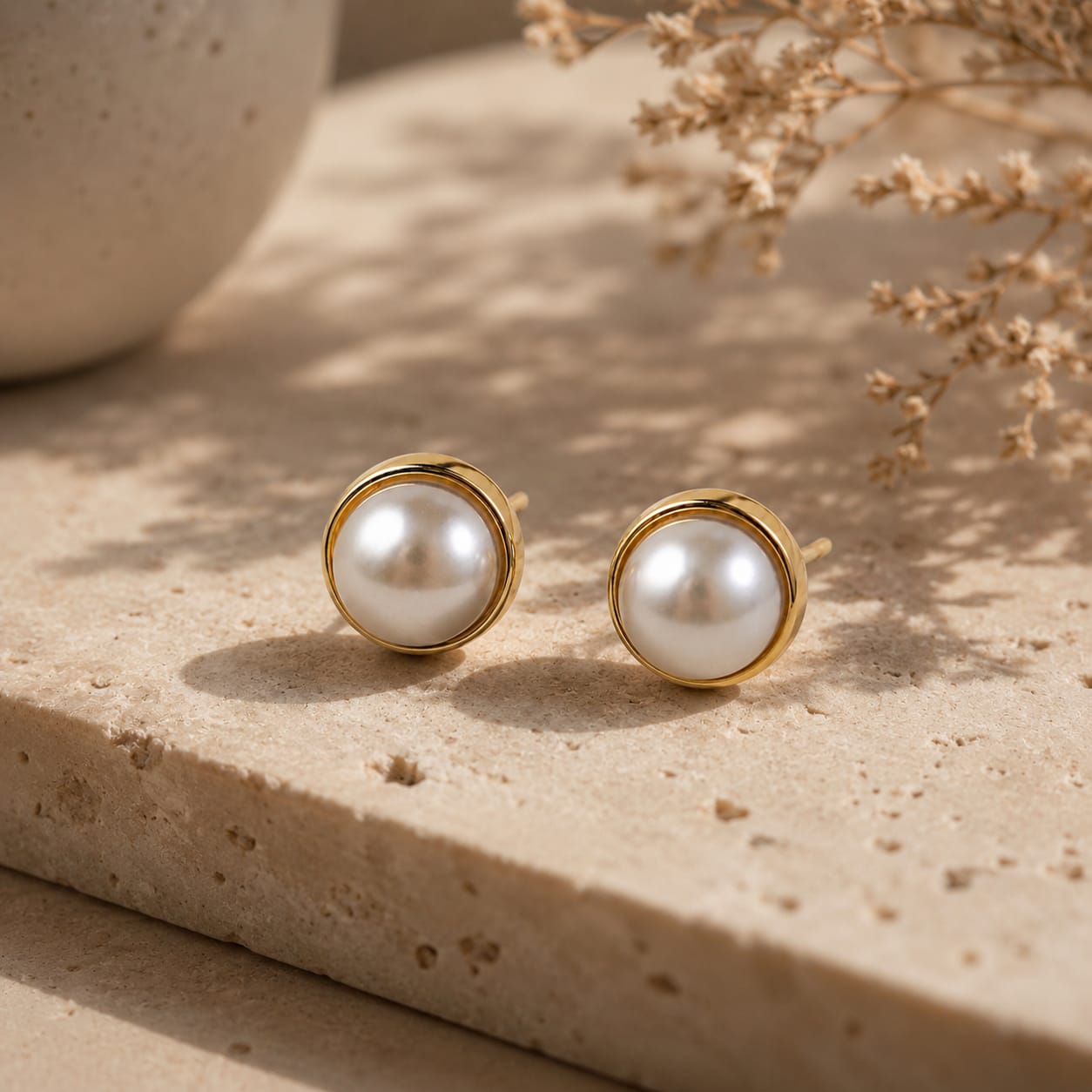 Aretes Topos Bola Perla Dorados Florecer - Bambú Rosa Joyas y Accesorios 