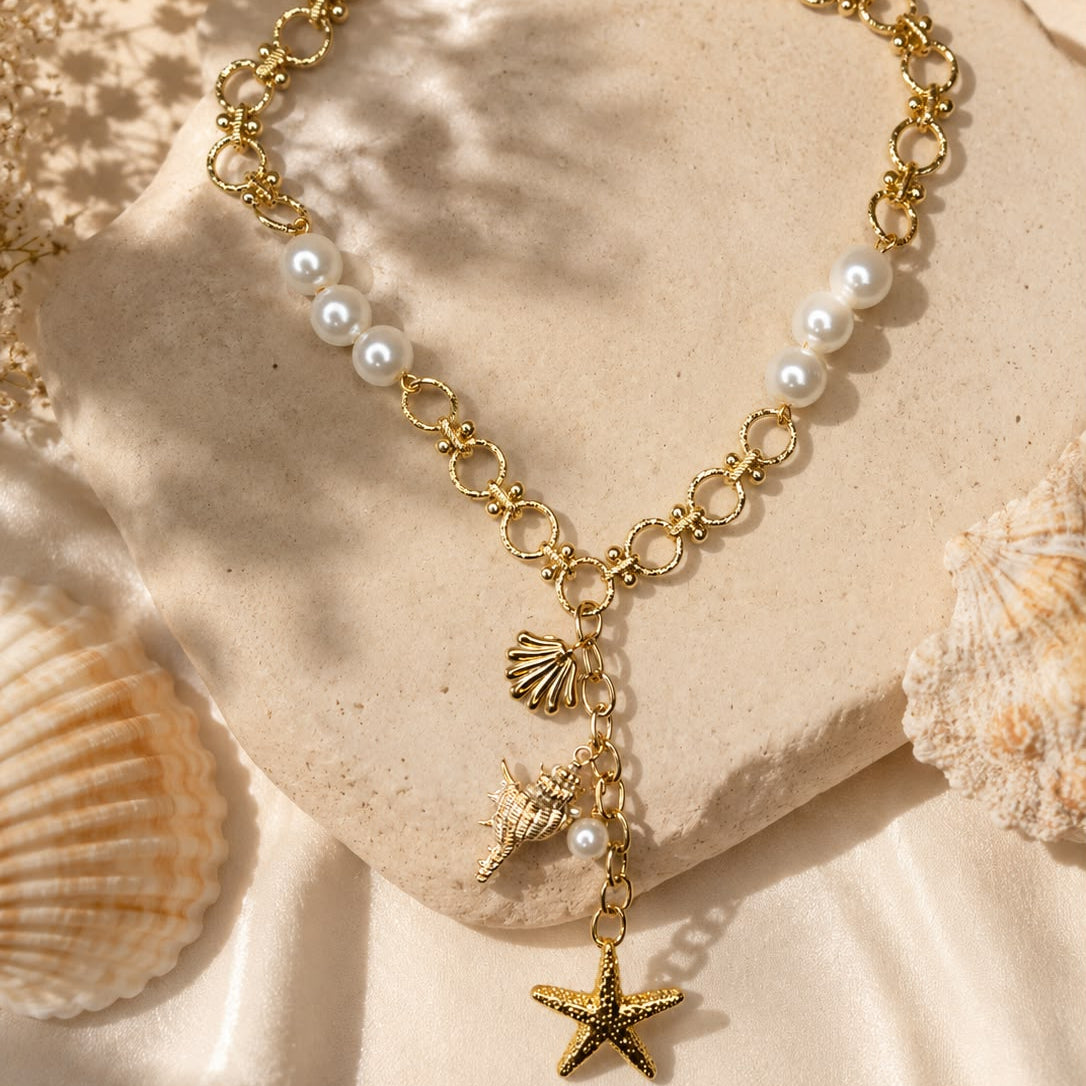 Collar Dijes de Mar en Nácar y Perla Dorado Aura