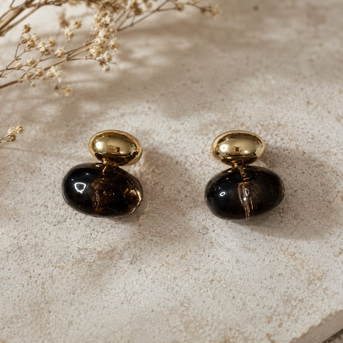 Aretes Maxi Topos Piedra Negra Dorado Aura
