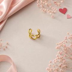 Earcuff Textura Corazón Silueta Dorado Amaré