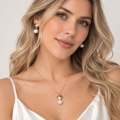 Set Collar y Aretes corazón y perlas Dorado Latidos - Bambú Rosa Joyas y Accesorios 
