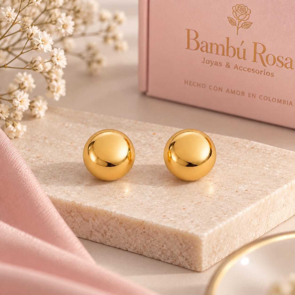 Aretes Topos Bola Dorados Florecer - Bambú Rosa Joyas y Accesorios 
