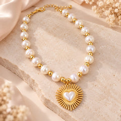 Collar Perla Dije Corazón en Sol Dorado Amore