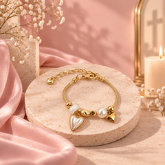 Pulsera Pandora con Dijes en Corazón Y Perla Dorada Creer