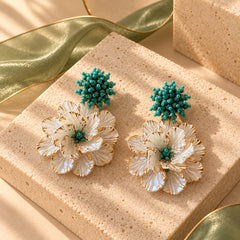Aretes Maxi Flor Nácar Tejido Cristal Turquesa Esplendor