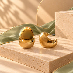 Arete Mediana Candonga Lisa Dorado Esplendor