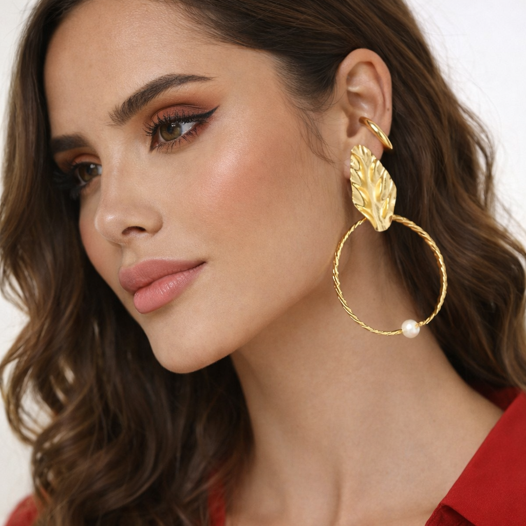 Aretes Aro Hoja Perla Dorados - Bambú Rosa Joyas y Accesorios 