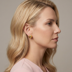 Aretes Topos Bola Dorados - Bambú Rosa Joyas y Accesorios 
