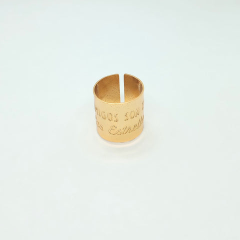 Anillo Grabado Amigos Dorado - Bambú Rosa Joyas y Accesorios 
