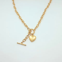 Collar Corazón Dorado con Inicial - Bambú Rosa Joyas y Accesorios 